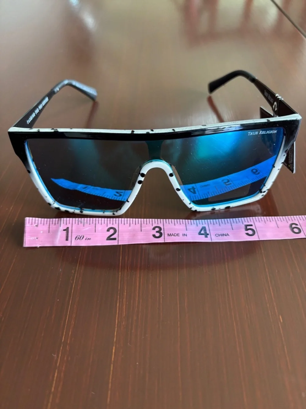 True Religion 100% UV protection flat top frame,blue mirror lens,CAT 3